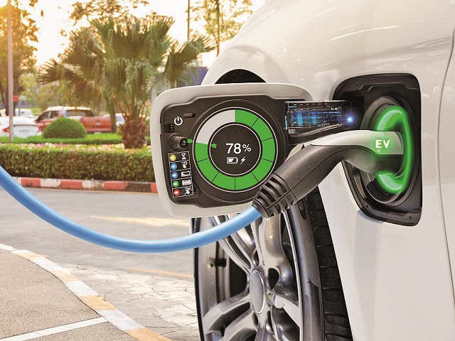 Una din cinci maşini vândute în 2023 va fi electrică, potrivit Agenţiei Internaţionale pentru Energie