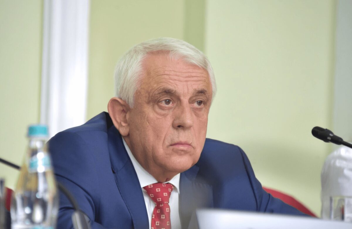 Demiterea lui Daea, luată în considerare și de un greu al PSD: La rotativă va fi unul din oamenii puși în discuție