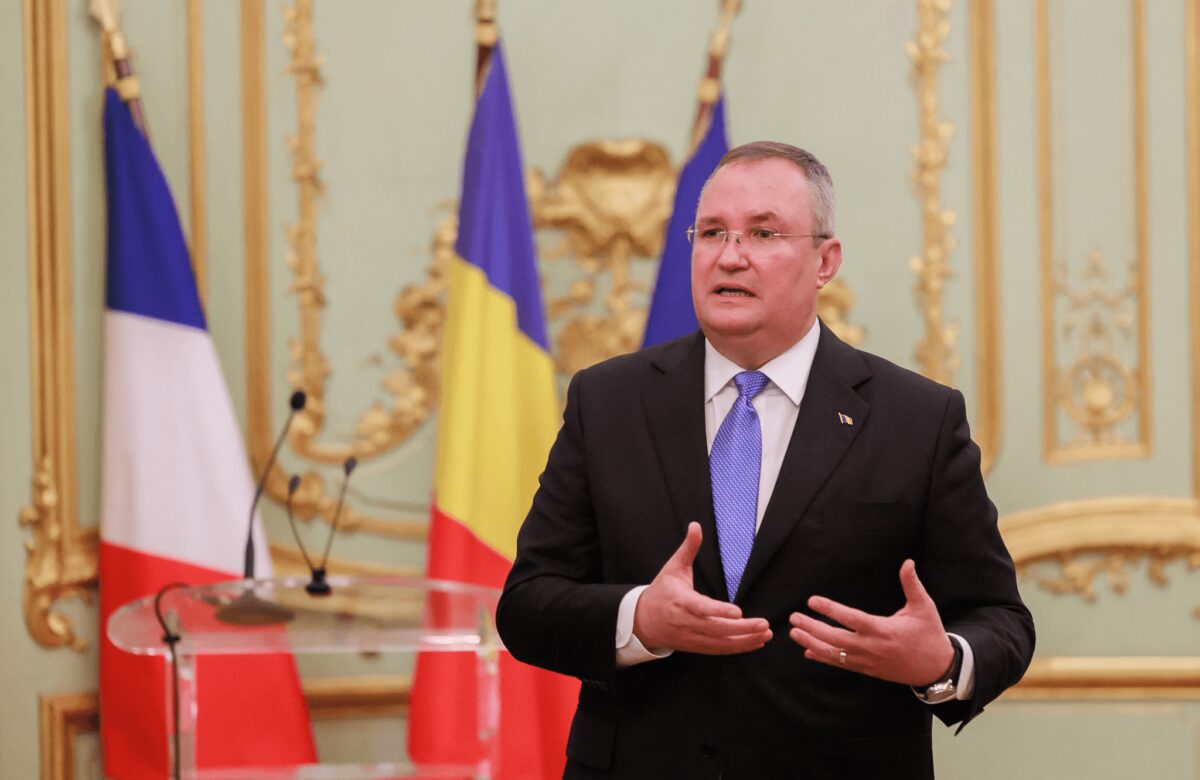 Guvernul ia în calcul înghețarea angajărilor la stat SURSE