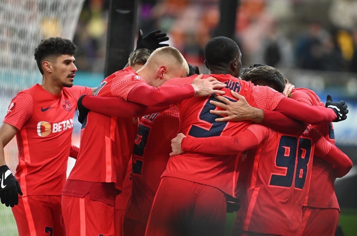 FCSB anunță că a găsit cumpărători pentru preluarea clubului: „Sunt dispuși să ofere suma”