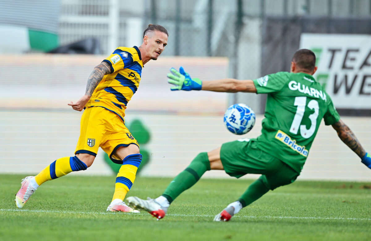 Dennis Man a marcat pentru Parma