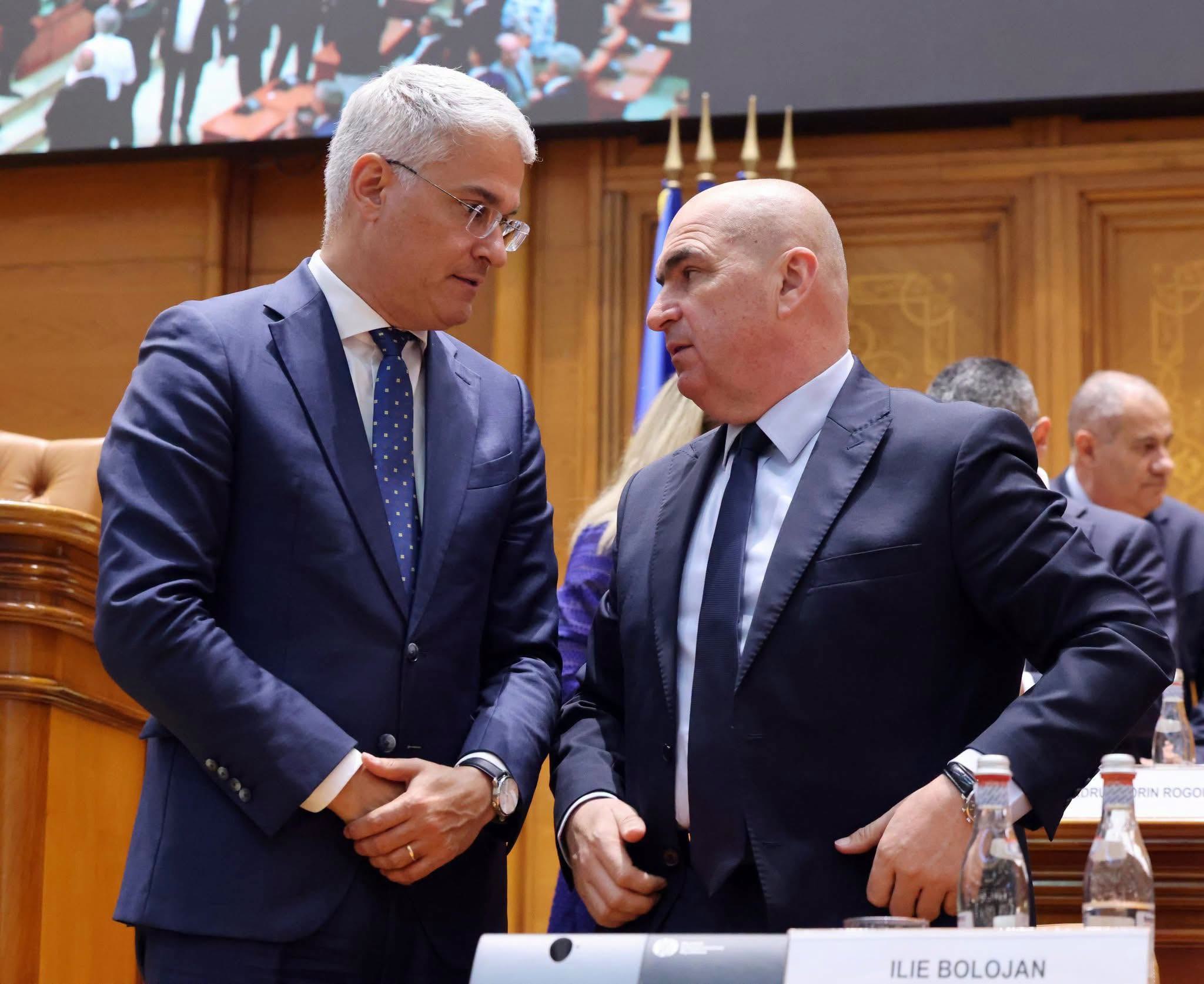  Dragoș Pîslaru, mesaj de susținere pentru Bolojan: „Se vede cât de tare se tem unii de ce se întâmplă atunci când aprindem lumina în cămară”